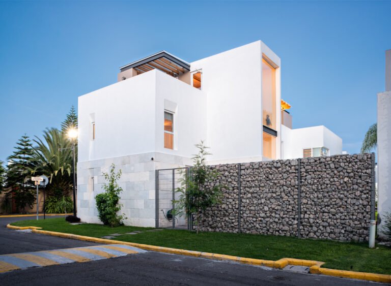 Escondida 33 - Taller Eduardo Audirac